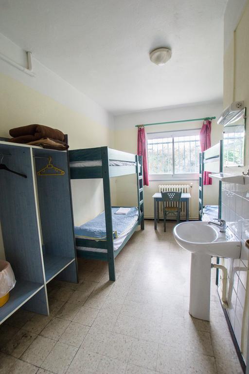 Ymca Villeneuve Les Avignon Hotel Room photo